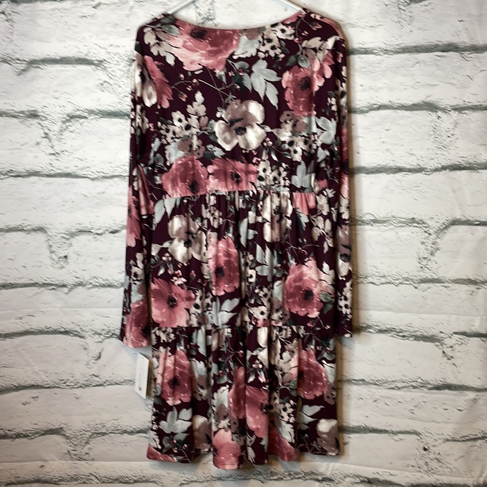 Honeyme V Neck Tiered Dress size M NWT - Picture 5 of 5